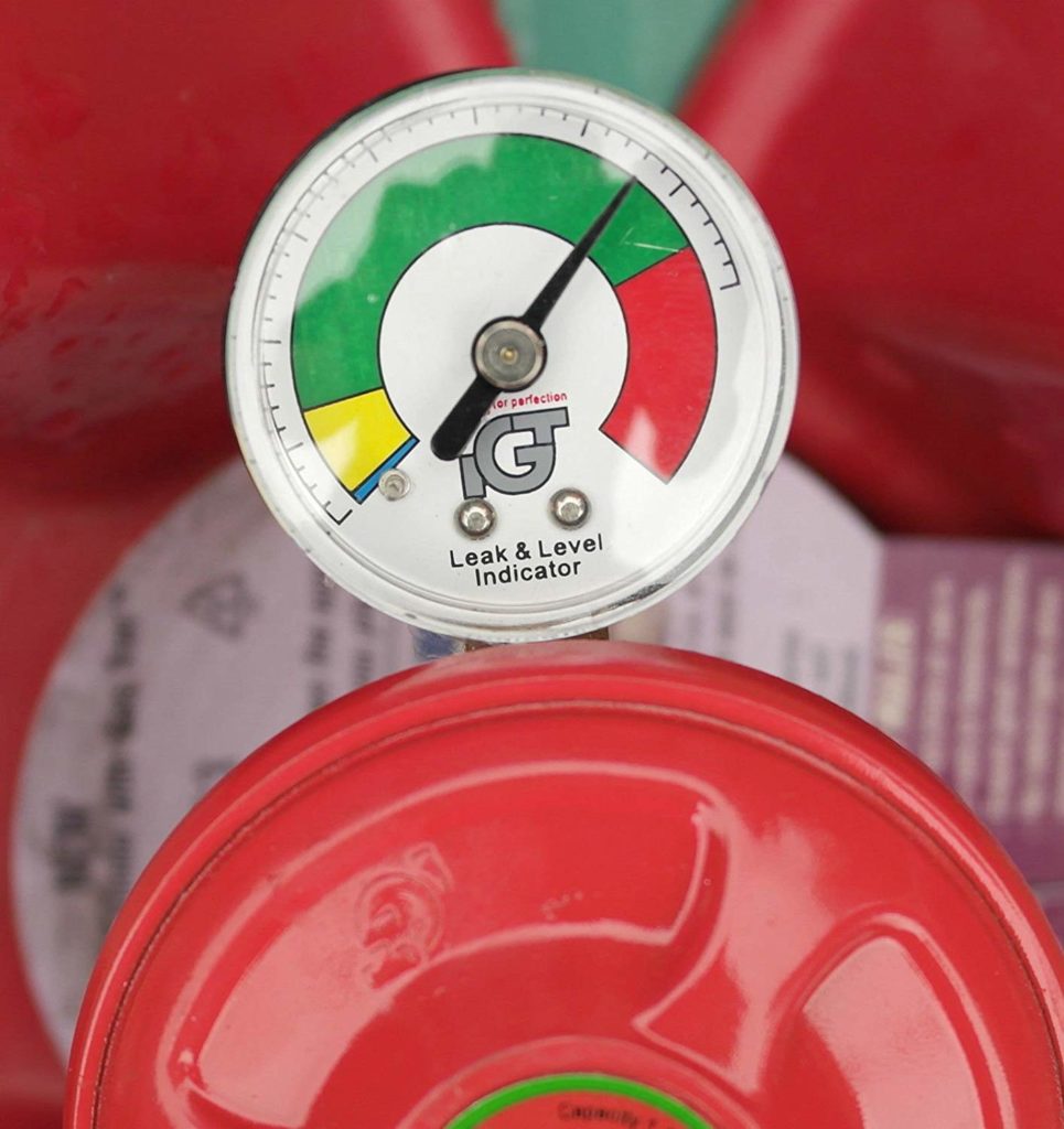 Igt Patio Gas Regulator With Pressure Gauge 27Mm Clip On 5 Year